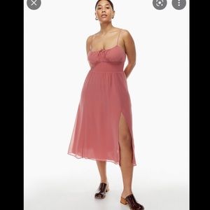ARITZIA: BRAND NEW WITH TAGS Wilfred Genoa Midi Dress, size medium, POETIC PINK